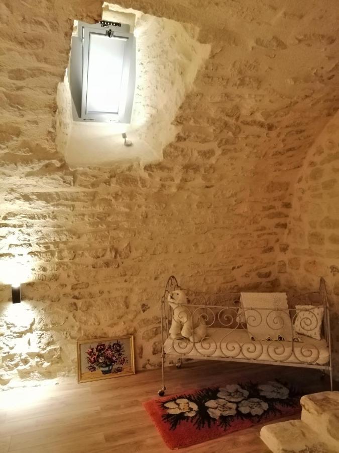 Le Refuge De La Sallee Gençay 外观 照片